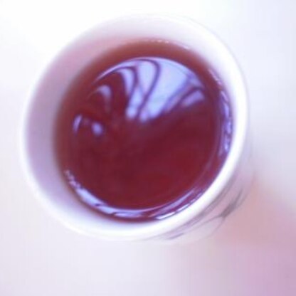 大発見ですね★日本人の好きなお茶でアレンジして、こんなに美味しいなら　とってもありがたいです＾＾蜂蜜ってすごいですねー♪香りがもう、全てマッチさせてくれますよね